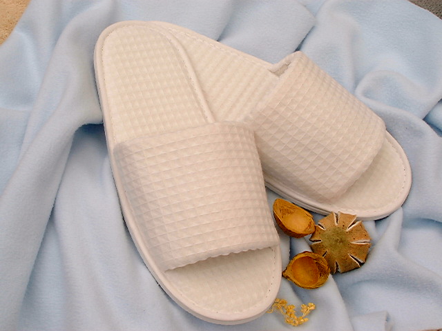 3.2 Disposable Waffle Slippers